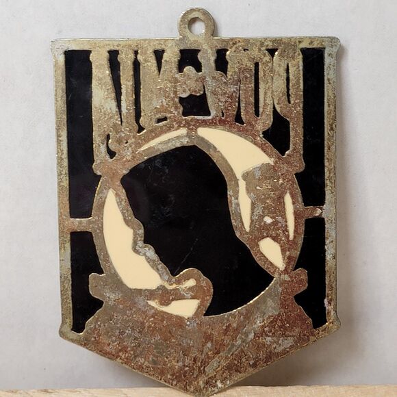 POW*MIA Resin Hanger 3.5" X 2.5" - Picture 2 of 3